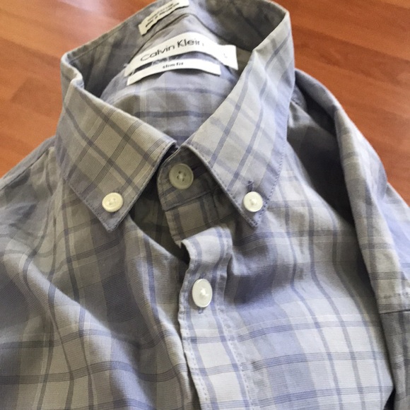 Calvin Klein Men's Plaid Shirt - Picture 5 of 5